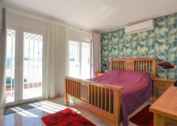 Amazing 3 Bedroom Townhouse With Sea View, Сasa de vacaciones