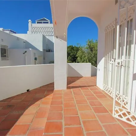 Amazing 3 Bedroom Townhouse With Sea View, Holiday home *