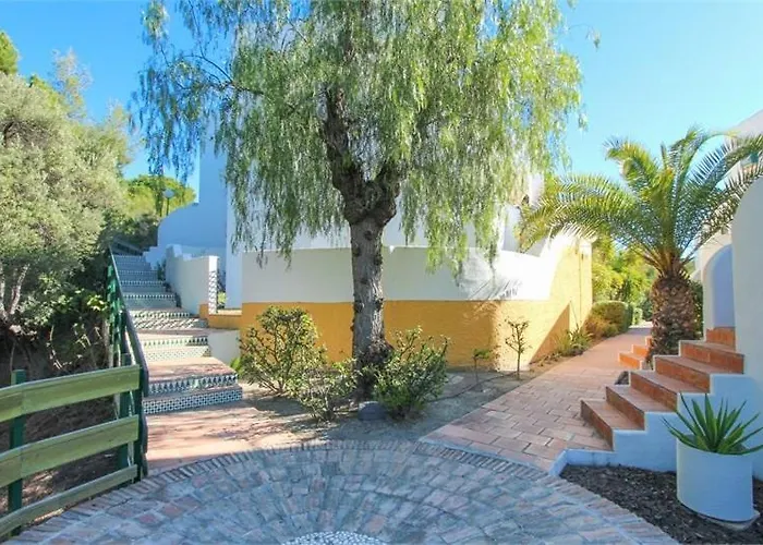 Amazing 3 Bedroom Townhouse With Sea View, *