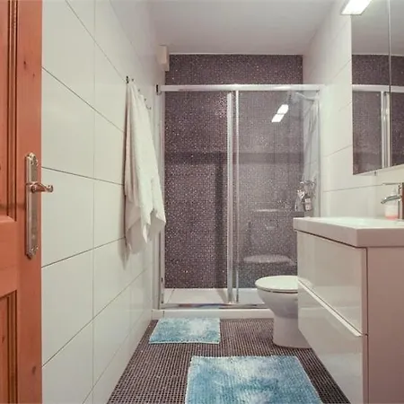 Amazing 3 Bedroom Townhouse With Sea View, *