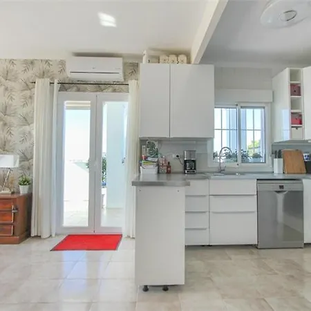 Сasa de vacaciones Amazing 3 Bedroom Townhouse With Sea View,
