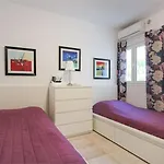 Amazing 3 Bedroom Townhouse With Sea View, Holiday home *